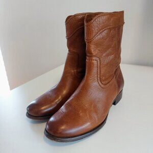 Frye Cognac Leather Ankle Boots Brown Western Short Boot Size 6 Womens
